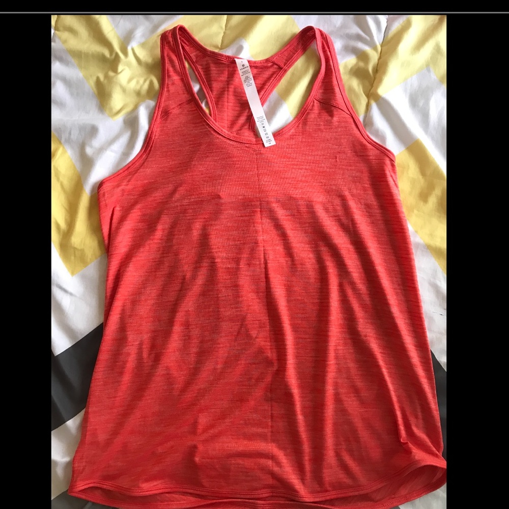 Lululemon tank size 6
